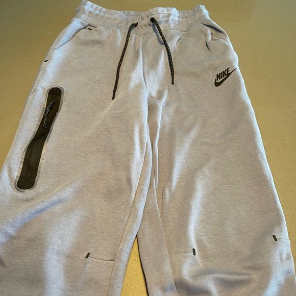 Nike woman’s pants joggers Nike Sportswear Tech Fleece
Women's Pants XS - Picture 13 of 16